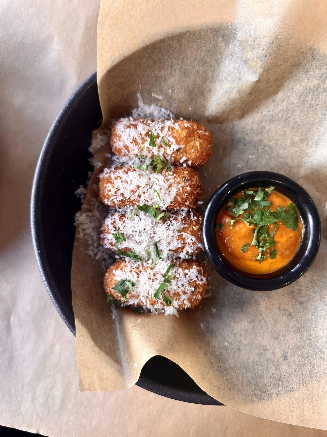 Cantine Mouton Noir 23